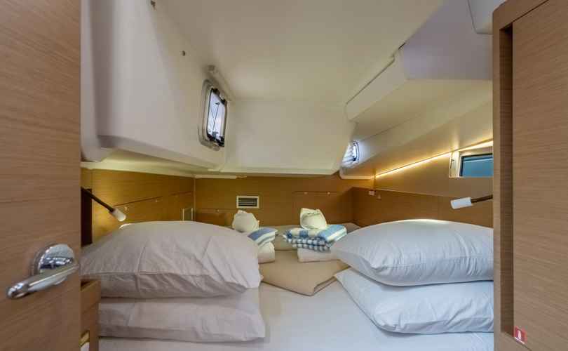 Sun Odyssey 490