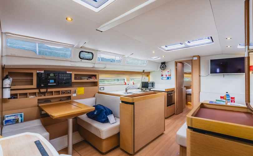 Sun Odyssey 490