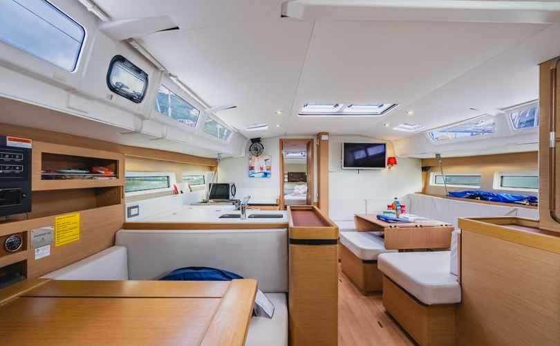 Sun Odyssey 490