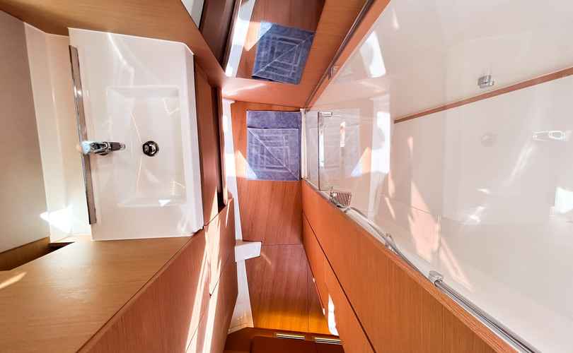 Sun Odyssey 490