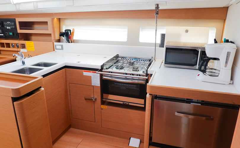 Sun Odyssey 490
