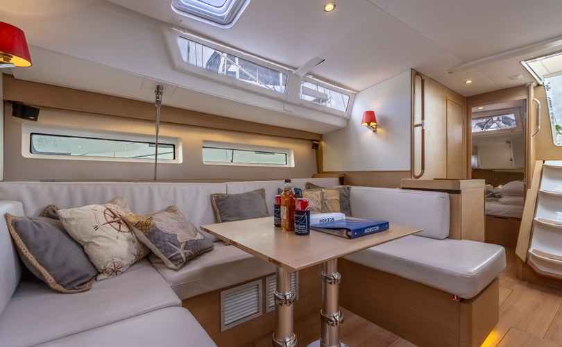 Sun Odyssey 490