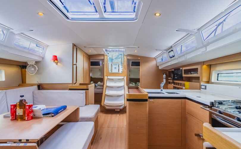 Sun Odyssey 490