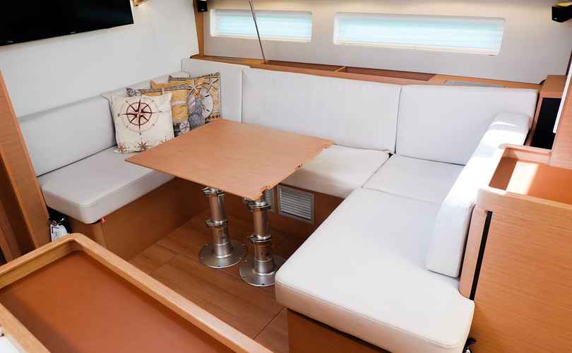 Sun Odyssey 490