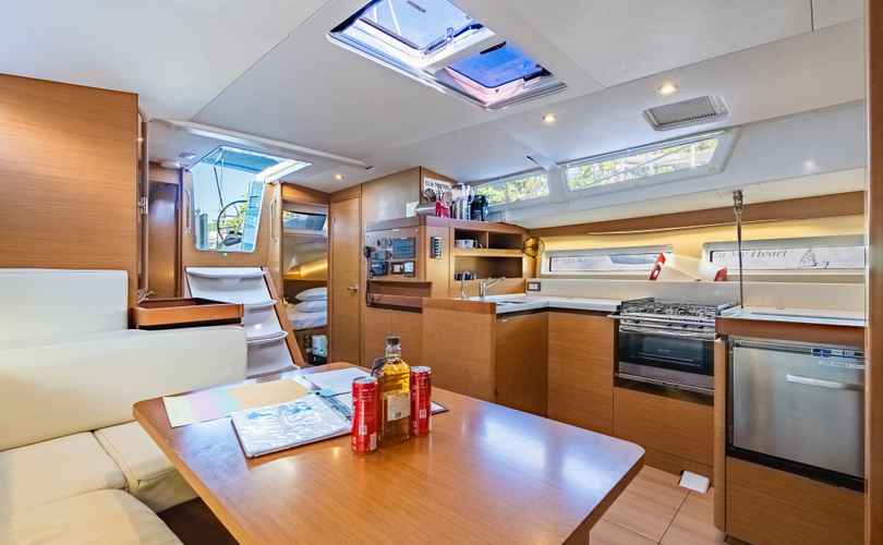 Sun Odyssey 490