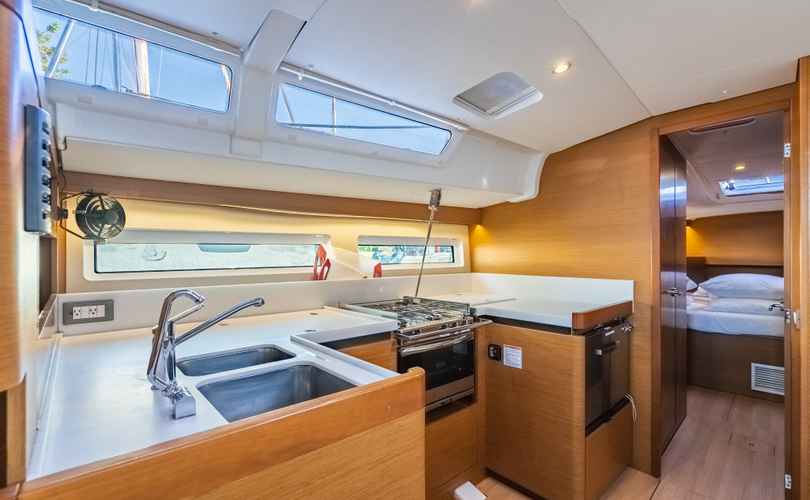 Sun Odyssey 490