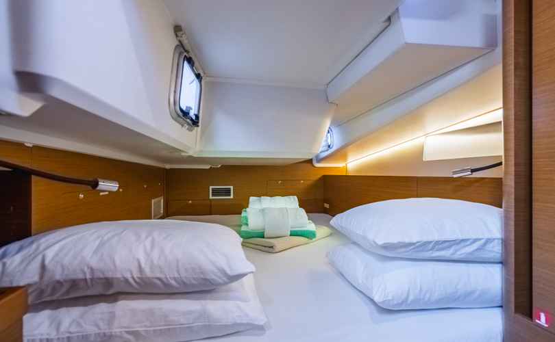Sun Odyssey 490