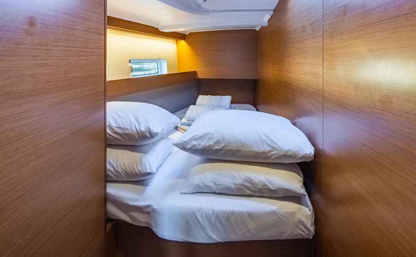 Sun Odyssey 490
