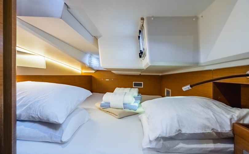 Sun Odyssey 490