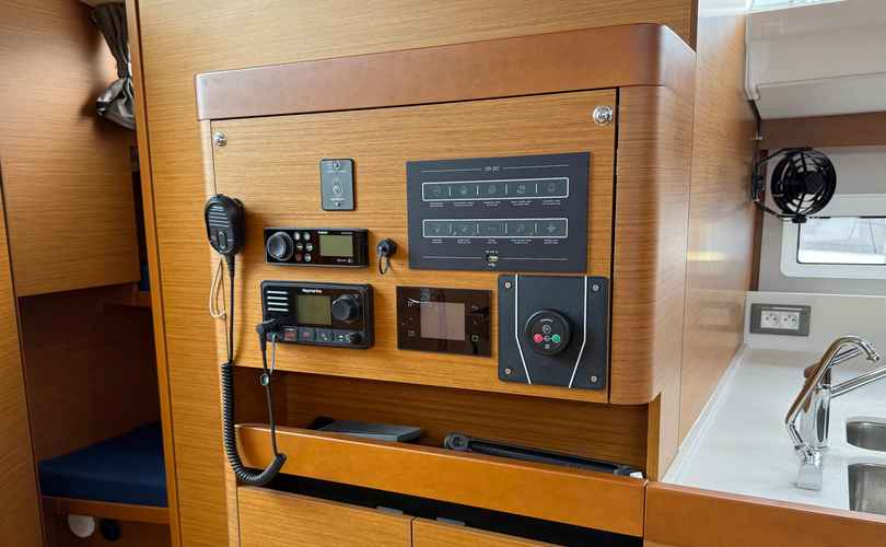 Sun Odyssey 490