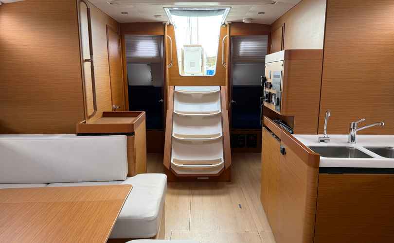 Sun Odyssey 490