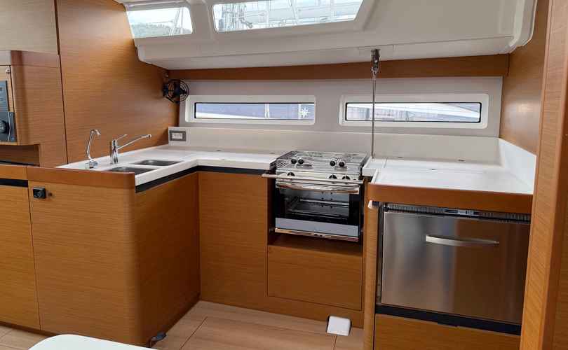Sun Odyssey 490