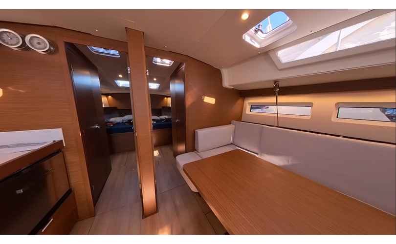 Sun Odyssey 490