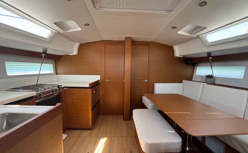 Sun Odyssey 490