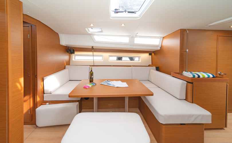 Sun Odyssey 490