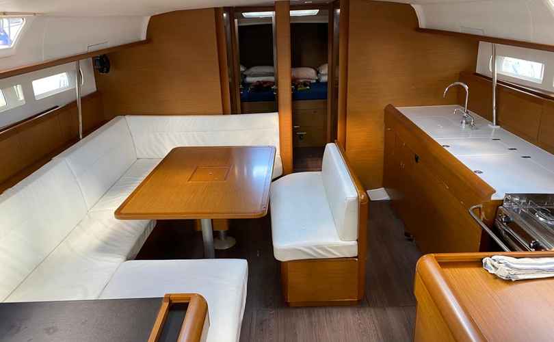 Sun Odyssey 519