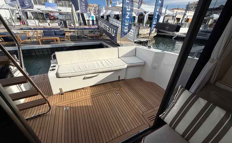 Photo Swift Trawler 37 fly (2026)