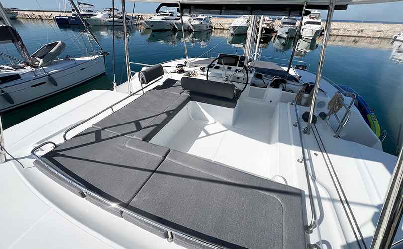 Lagoon 51