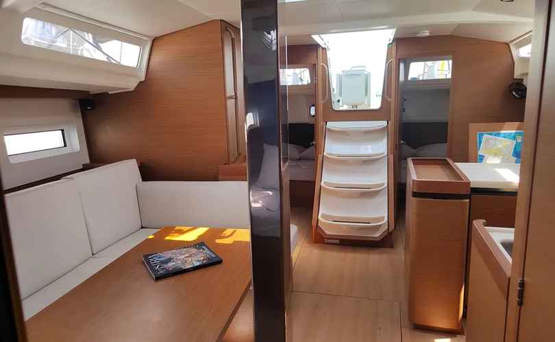 Sun Odyssey 440