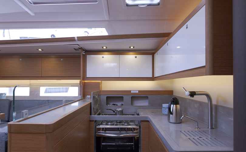 Dufour 530