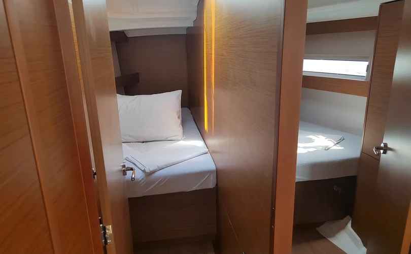 Sun Odyssey 440