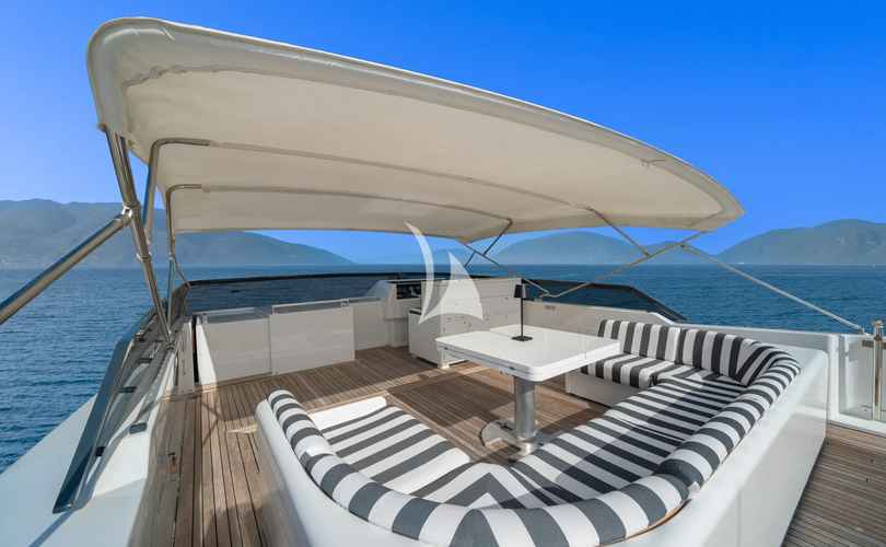 Photo Cantieri 24m (1994)