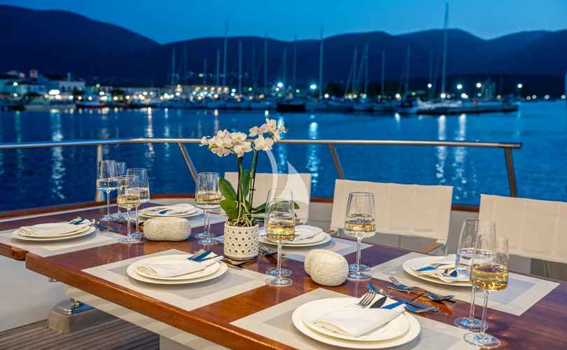 Photo Cantieri 24m (1994)