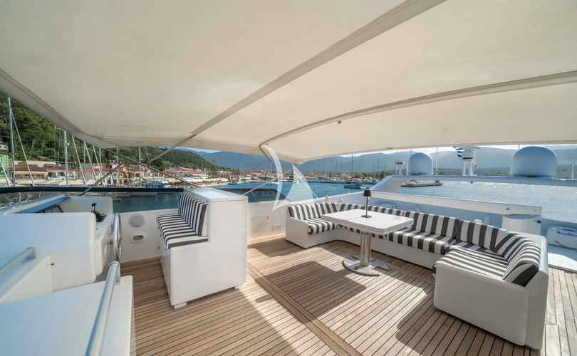 Photo Cantieri 24m (1994)