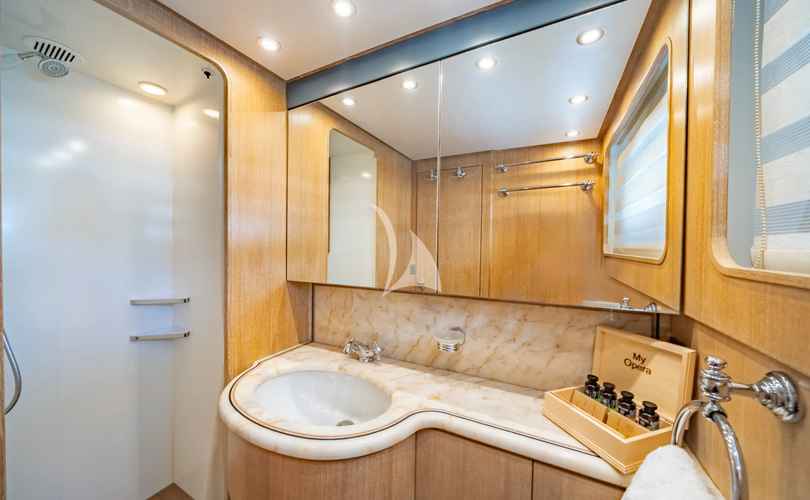 Photo Cantieri 24m (1994)