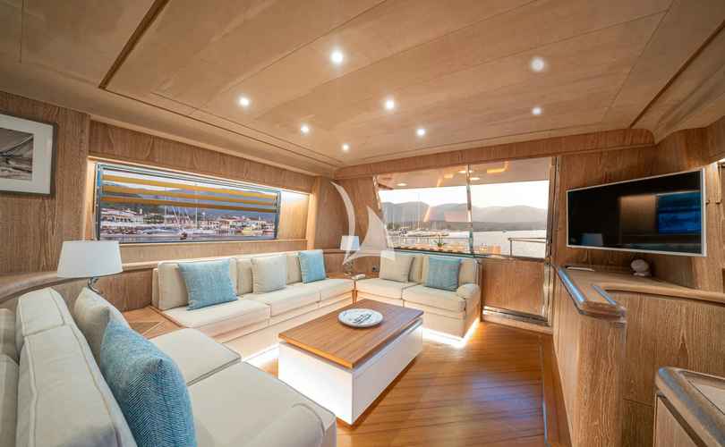 Photo Cantieri 24m (1994)