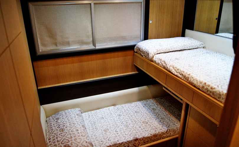 Photo Abacus 70 Fly (2011)