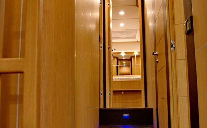 Photo Abacus 70 Fly (2011)