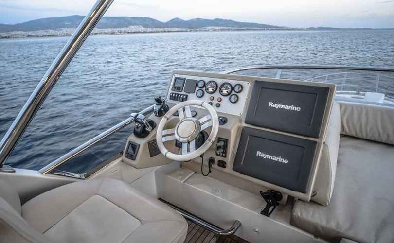 Photo Azimut 64 Fly (2013)