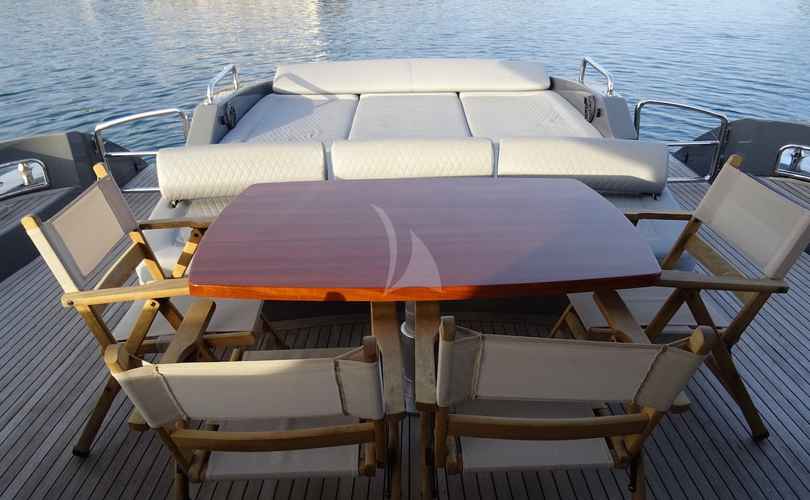 Photo Azimut 86S (2005)