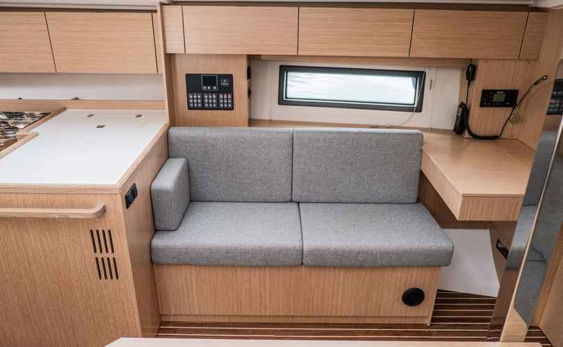 Photo Bavaria C42 (2022)