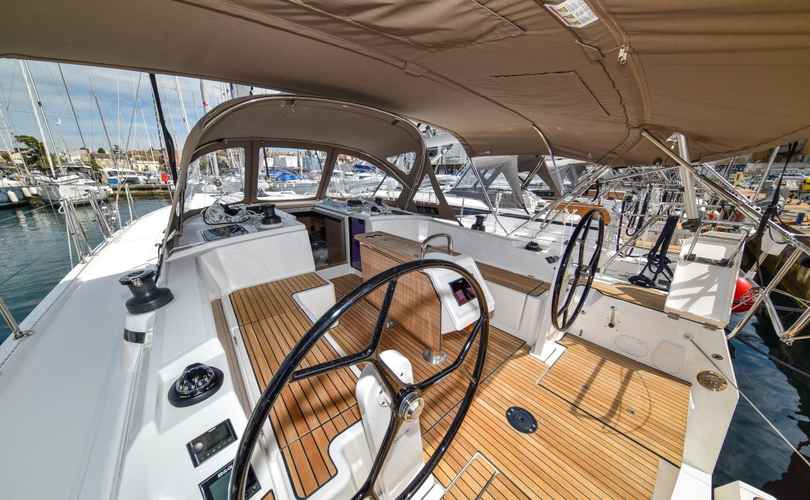 Photo Bavaria C42 (2023)