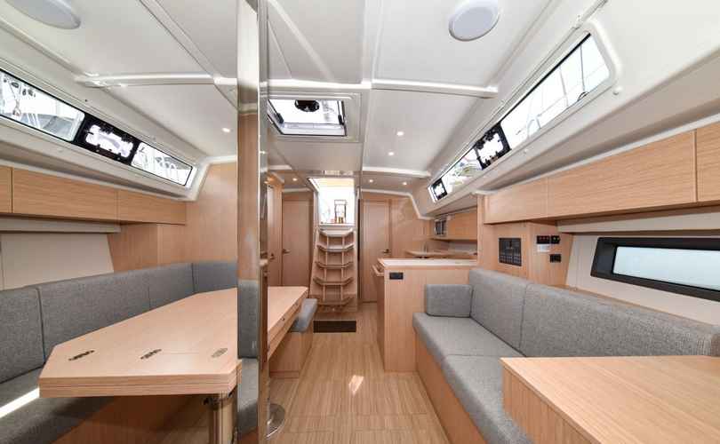 Photo Bavaria C42 (2023)