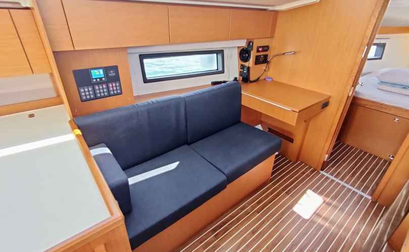 Photo Bavaria C42 (2023)