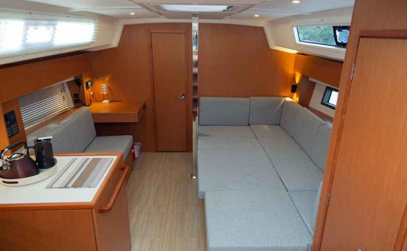Photo Bavaria C42 (2022)