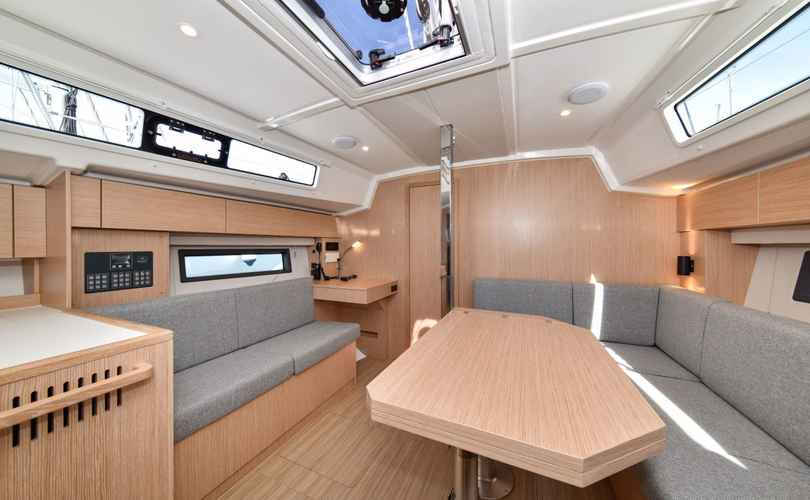 Photo Bavaria C42 (2023)