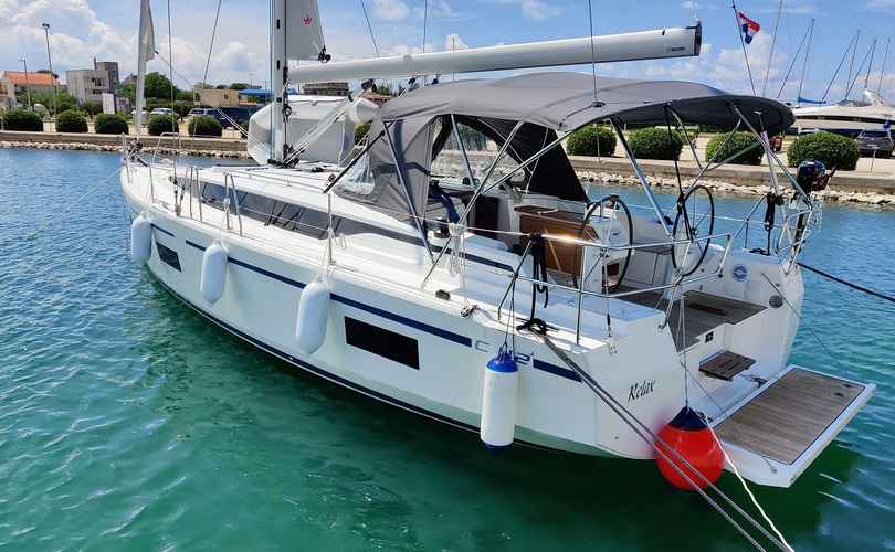 Photo Bavaria C42 (2023)