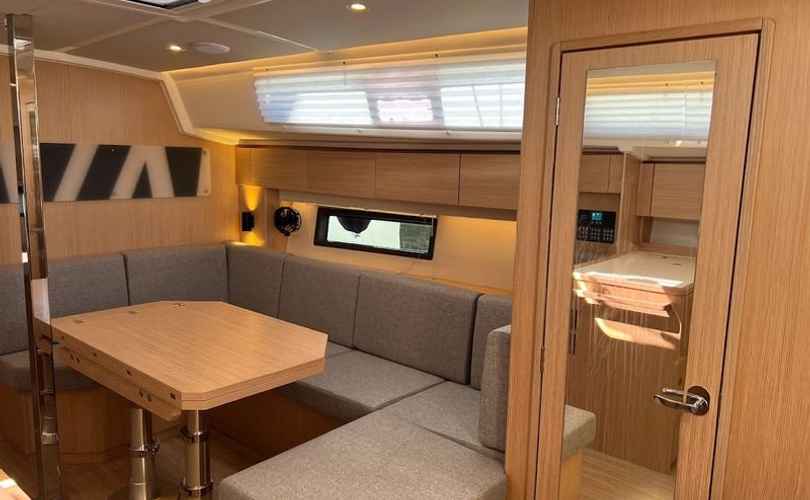 Bavaria C42