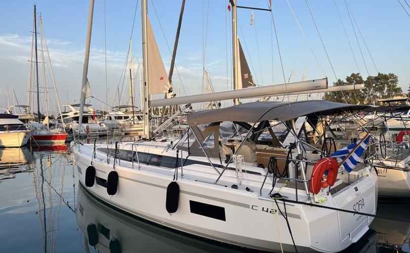 Bavaria C42