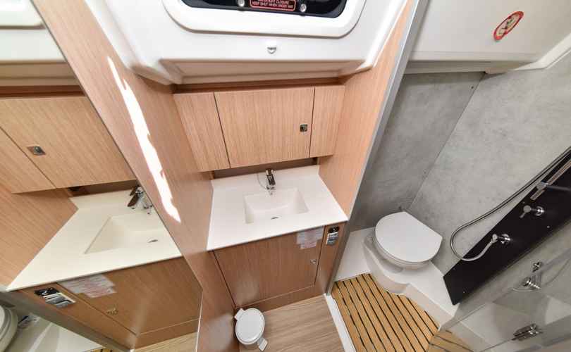 Photo Bavaria C42 (2023)