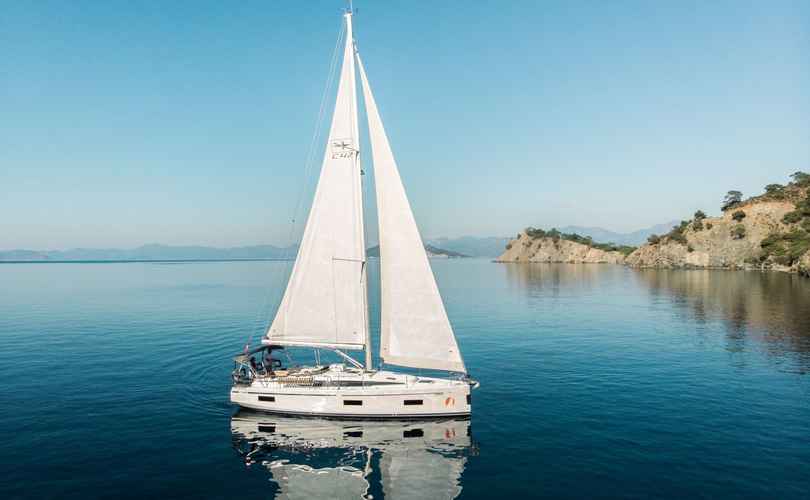 Photo Bavaria C42 (2021)