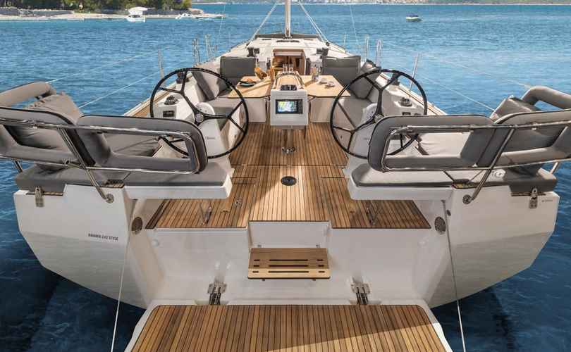 Photo Bavaria C42 (2022)