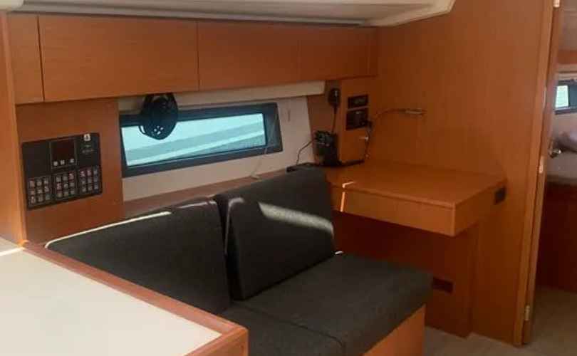 Photo Bavaria C42 (2024)