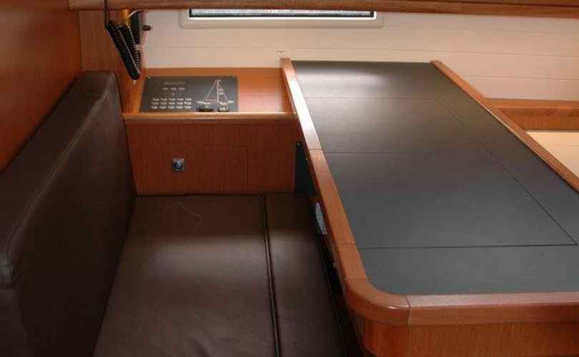 Bavaria Cruiser 51