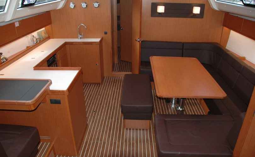 Bavaria Cruiser 51