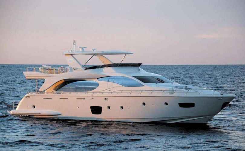 Photo Azimut 85 (2006)